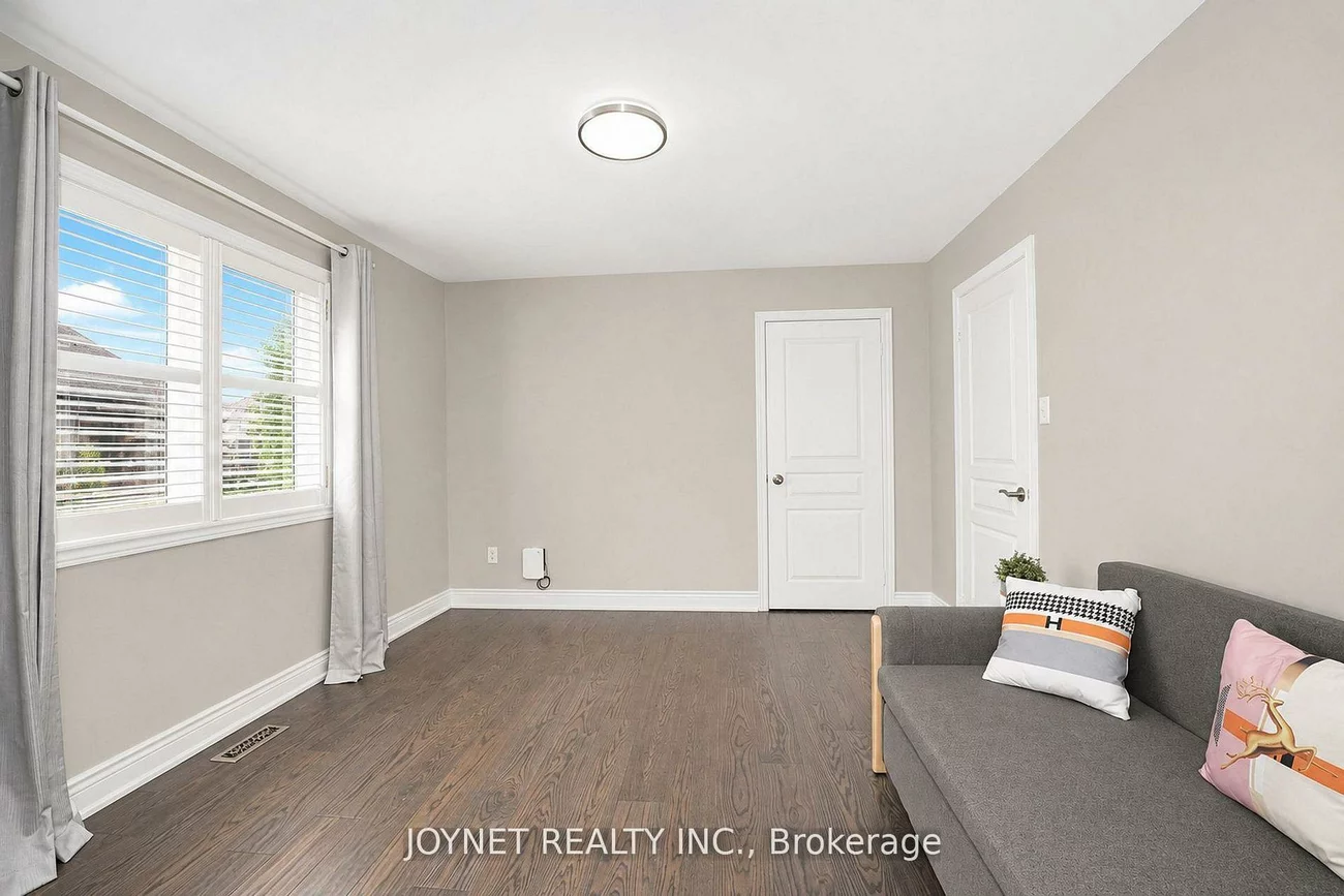 36, Newbridge, Oak Ridges, Richmond Hill