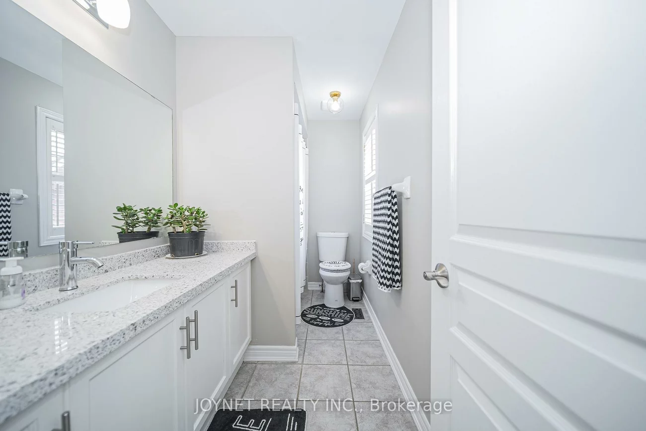 36, Newbridge, Oak Ridges, Richmond Hill