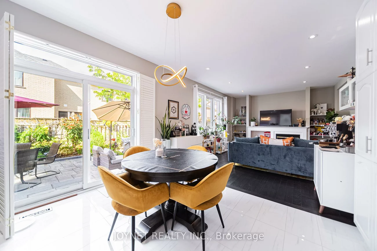 36, Newbridge, Oak Ridges, Richmond Hill