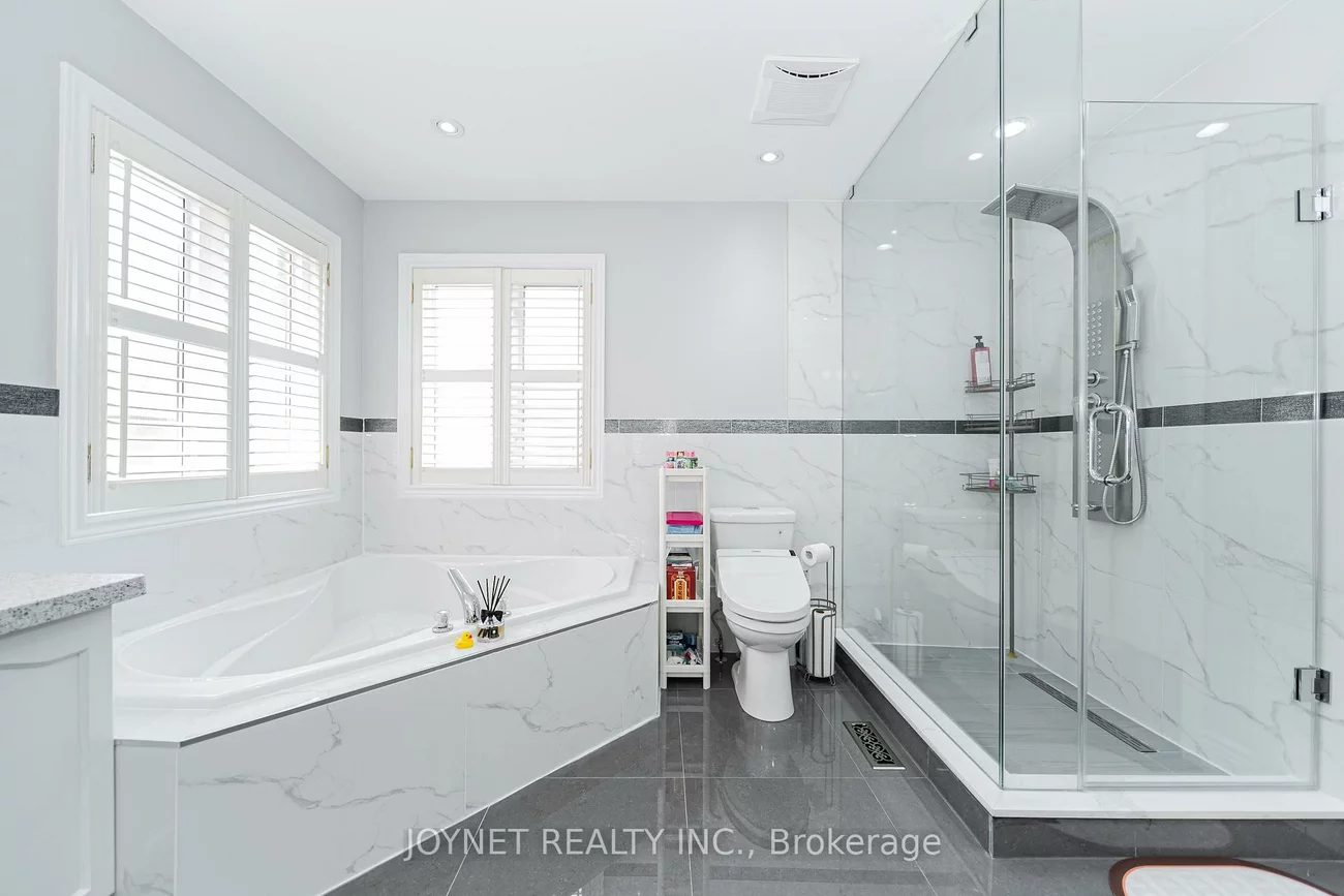 36, Newbridge, Oak Ridges, Richmond Hill