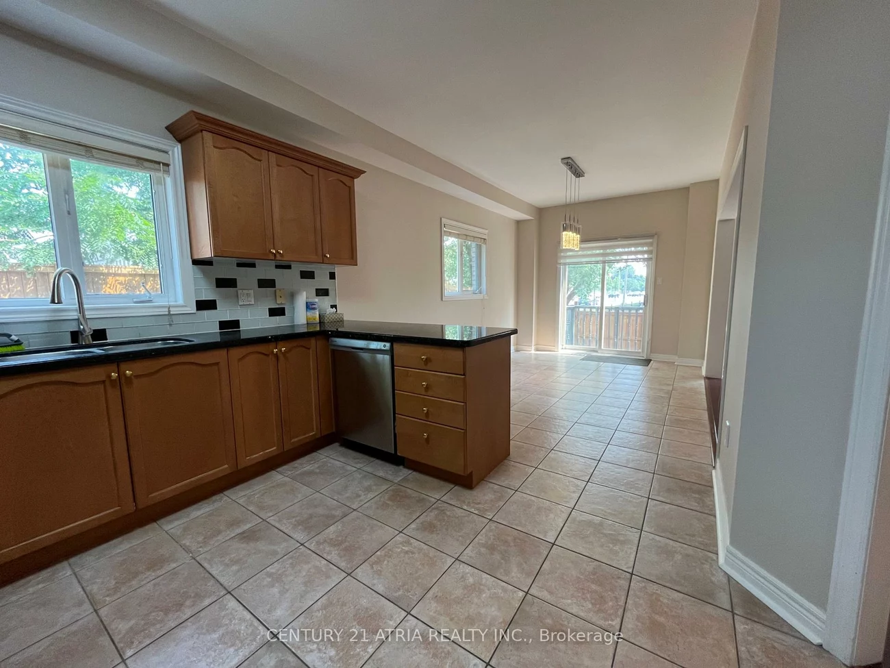 69, Loredana, Langstaff, Richmond Hill