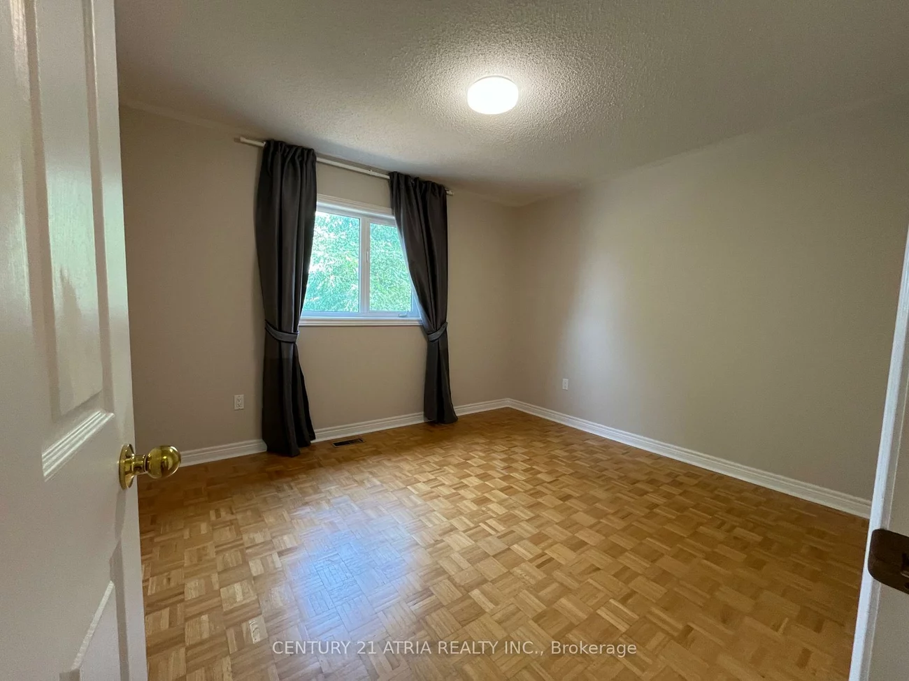 69, Loredana, Langstaff, Richmond Hill