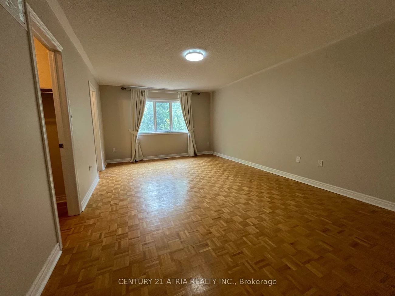69, Loredana, Langstaff, Richmond Hill
