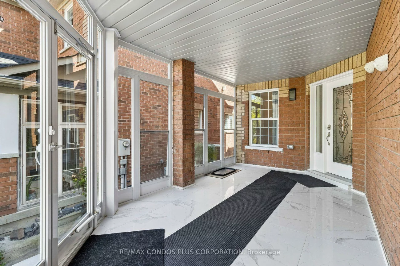 41, Maroon, Oak Ridges Lake Wilcox, Richmond Hill