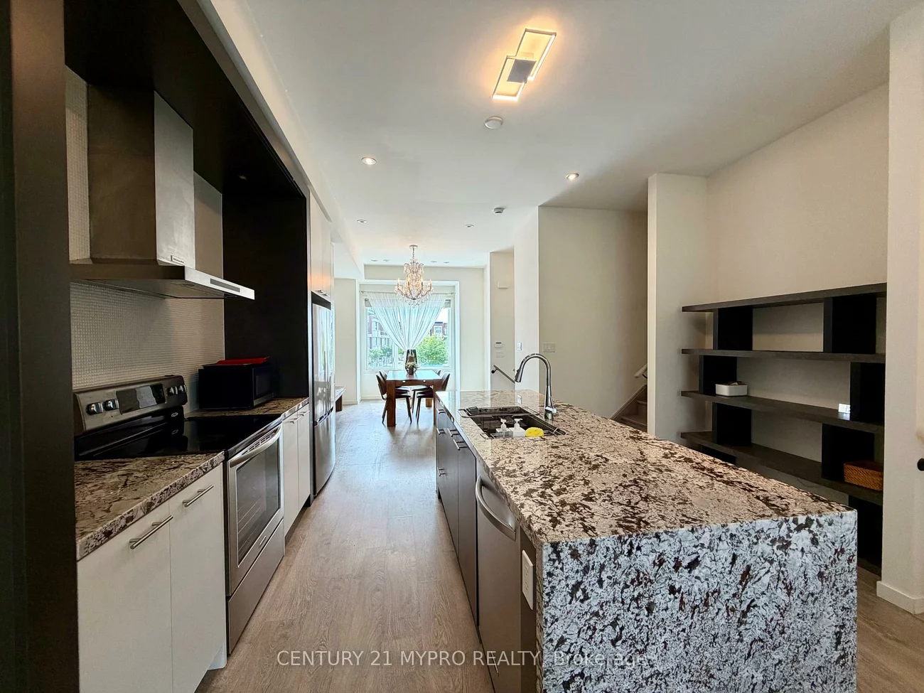 56, Genuine, Doncrest, Richmond Hill