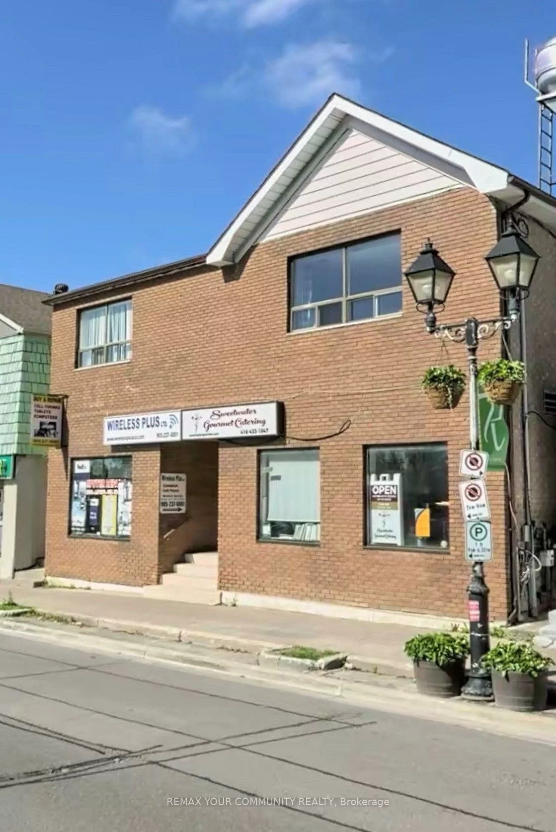 10088, Yonge, Mill Pond, Richmond Hill