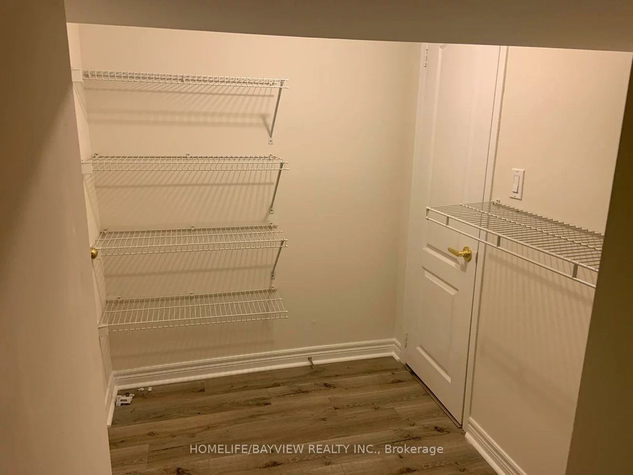 52, casa grande (basement), Westbrook, Richmond Hill