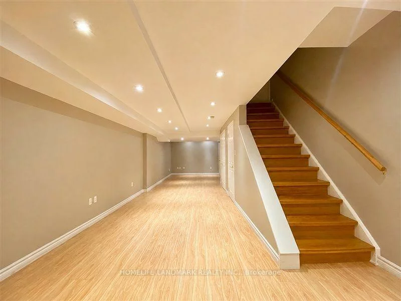 28, Silver Linden, Langstaff, Richmond Hill