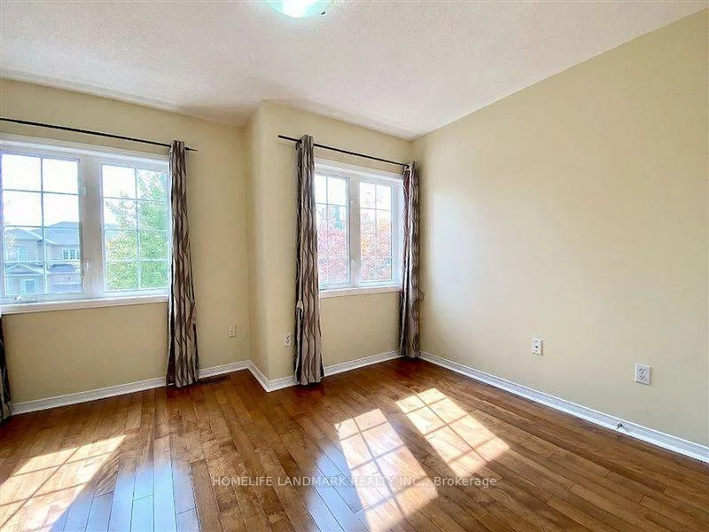 28, Silver Linden, Langstaff, Richmond Hill