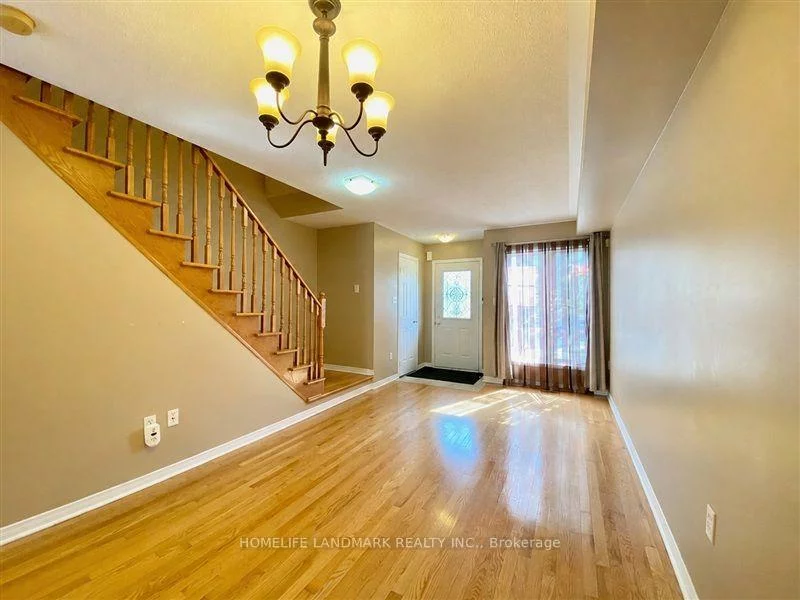 28, Silver Linden, Langstaff, Richmond Hill