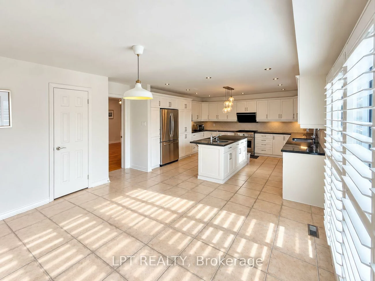 37, Laser, Doncrest, Richmond Hill