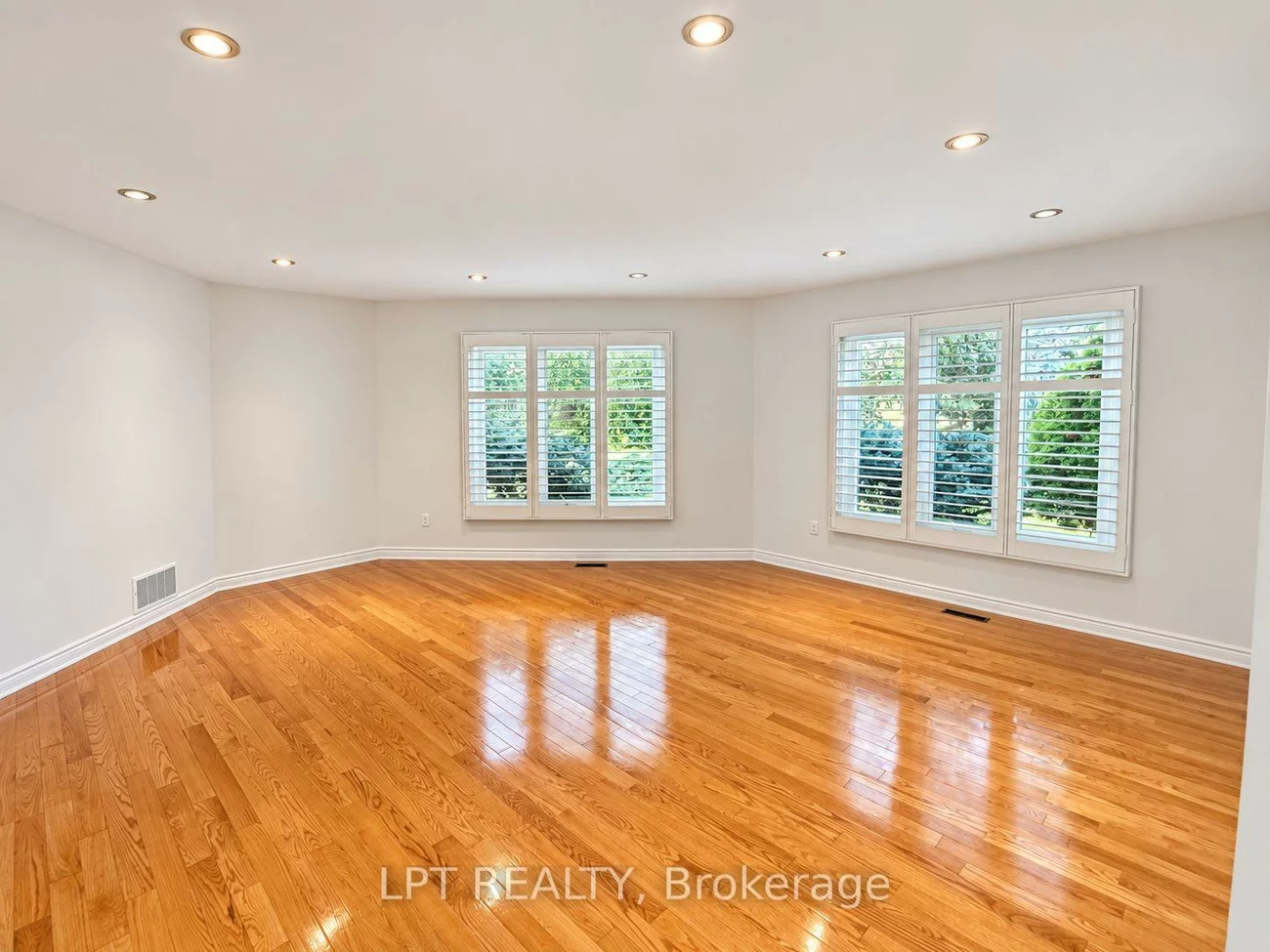 37, Laser, Doncrest, Richmond Hill