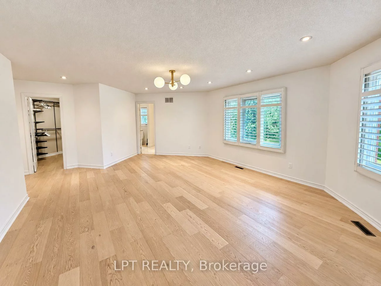 37, Laser, Doncrest, Richmond Hill