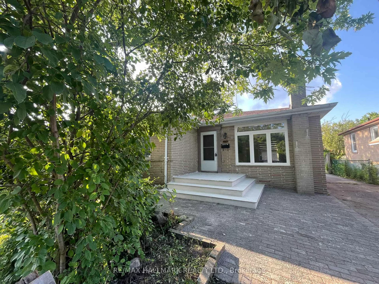 116, Cartier, Crosby, Richmond Hill