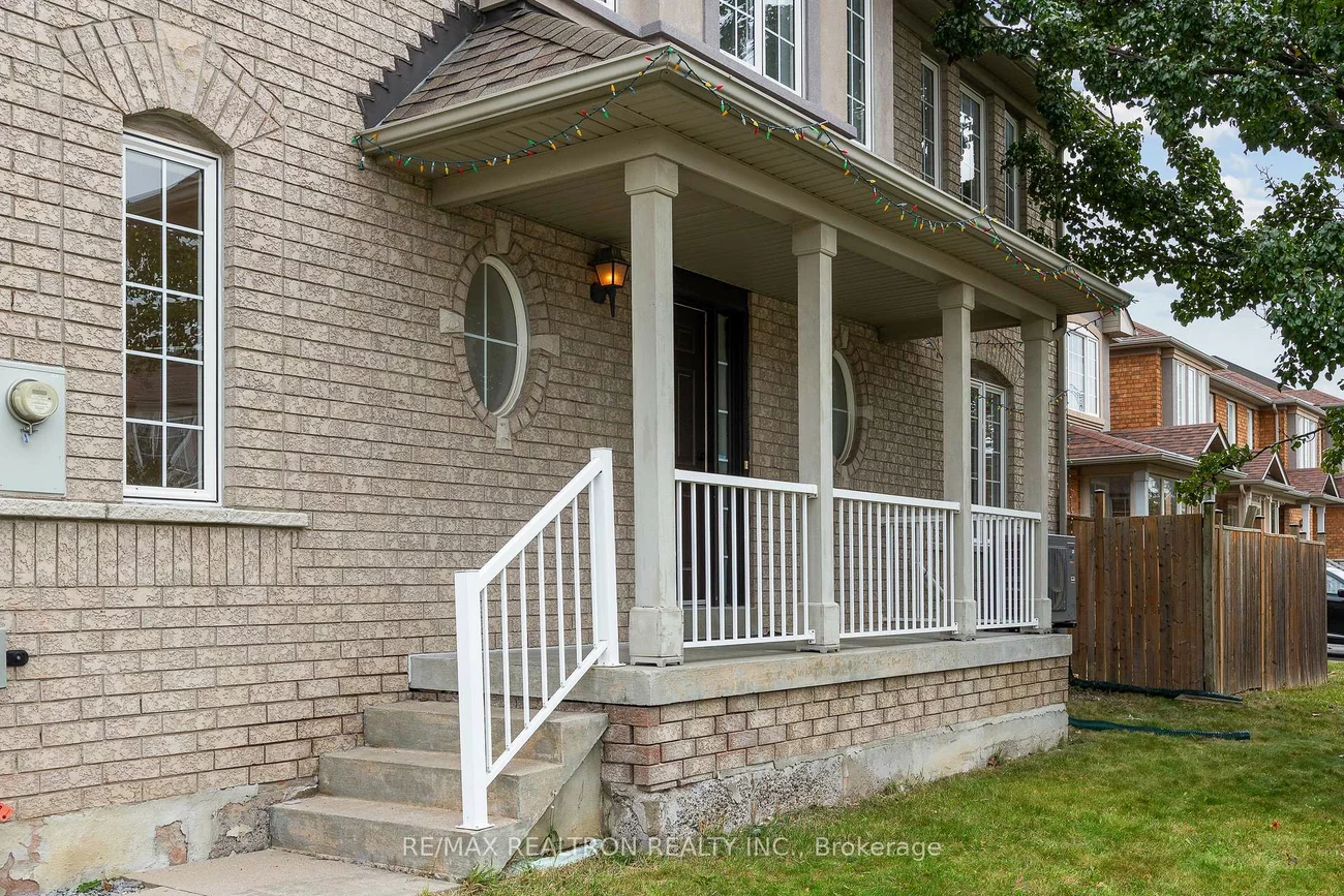 55, Grassland, Langstaff, Richmond Hill
