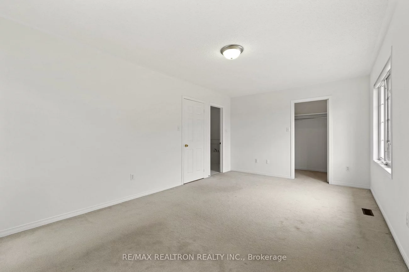 55, Grassland, Langstaff, Richmond Hill
