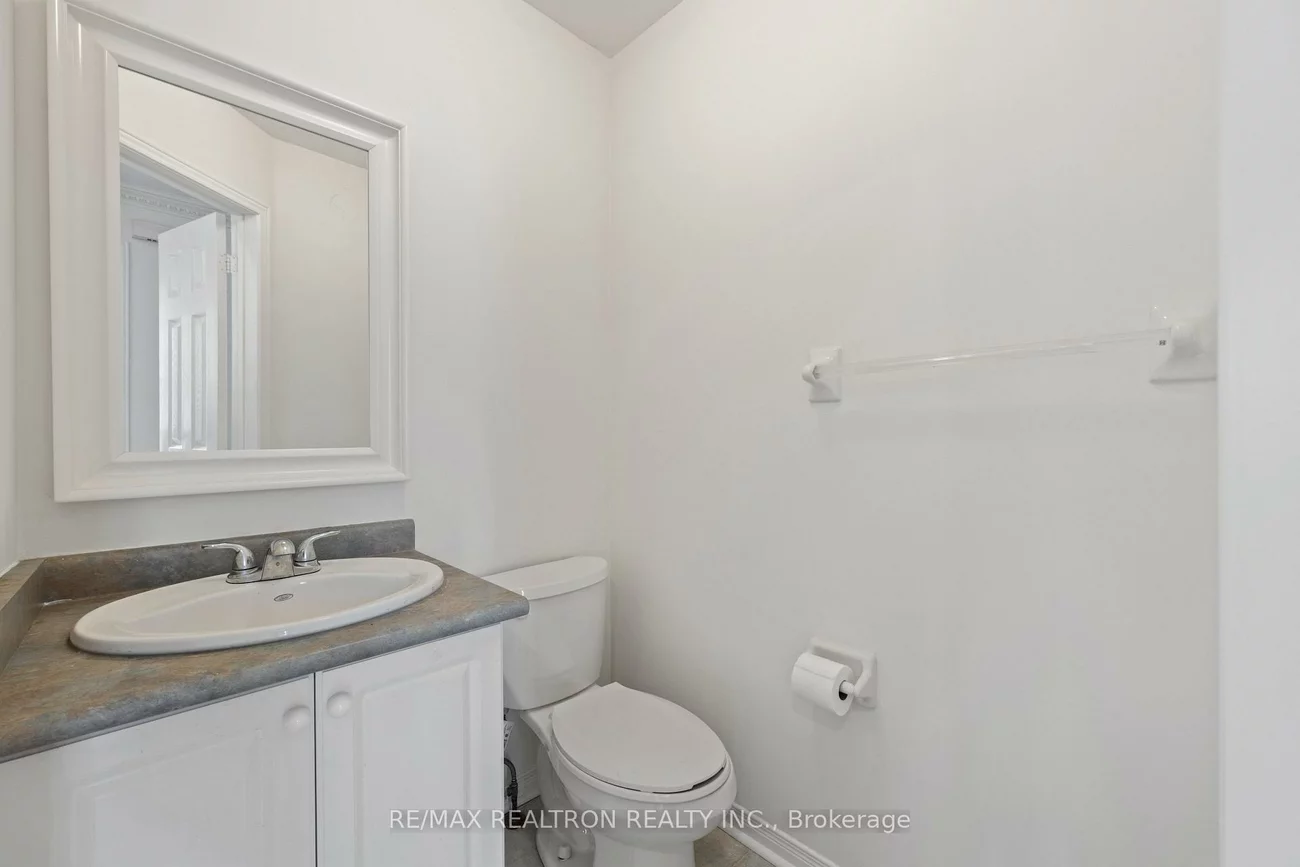 55, Grassland, Langstaff, Richmond Hill