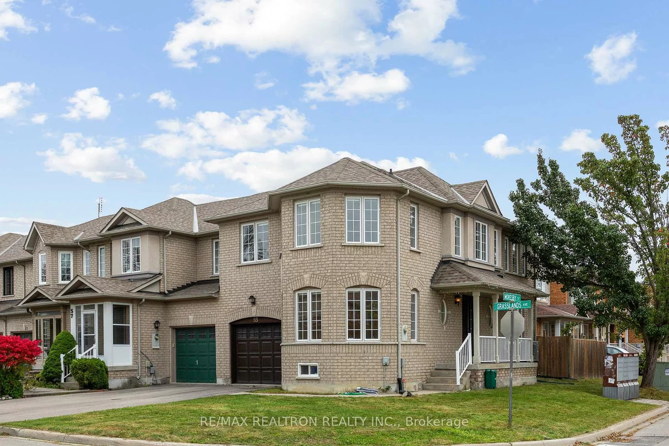 55, Grassland, Langstaff, Richmond Hill