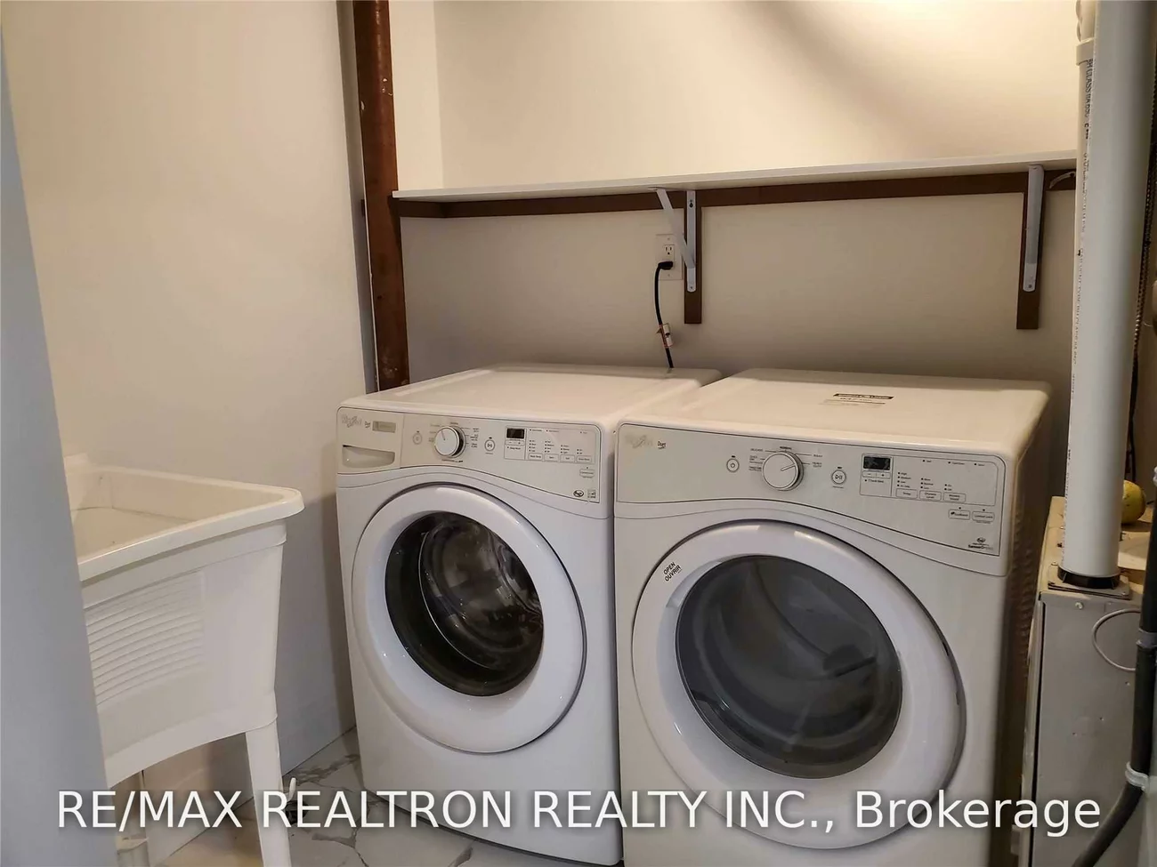 6, Lilley, North Richvale, Richmond Hill