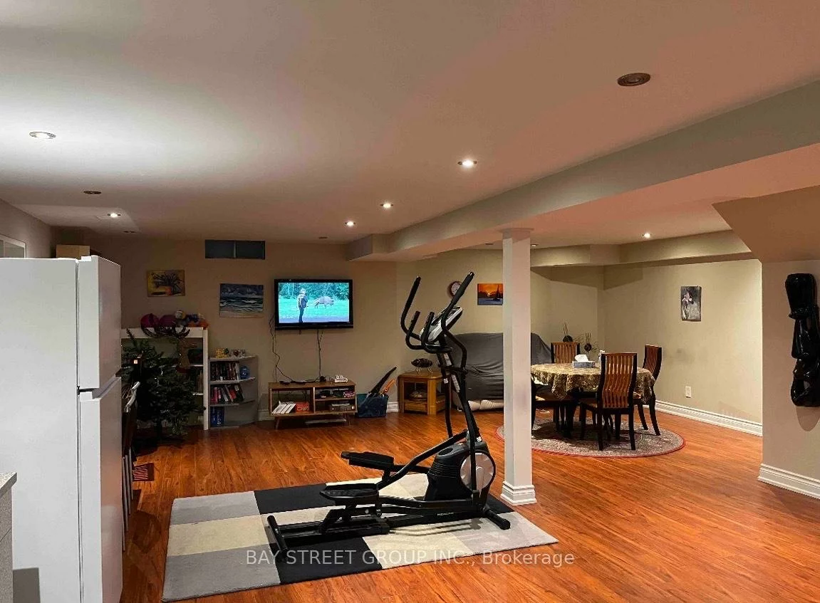26, Stave (Lower), Westbrook, Richmond Hill