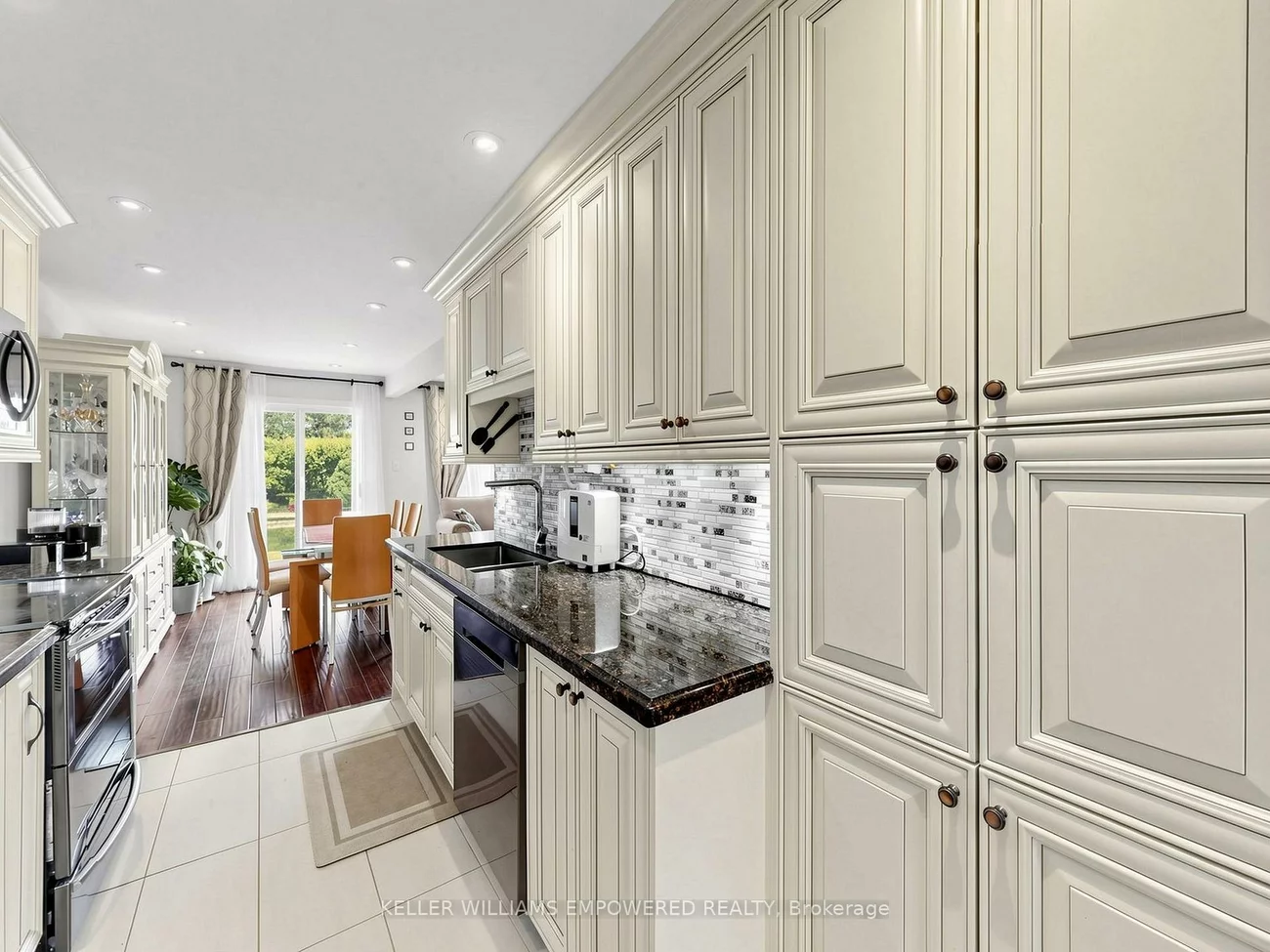 200, Castle Rock, North Richvale, Richmond Hill