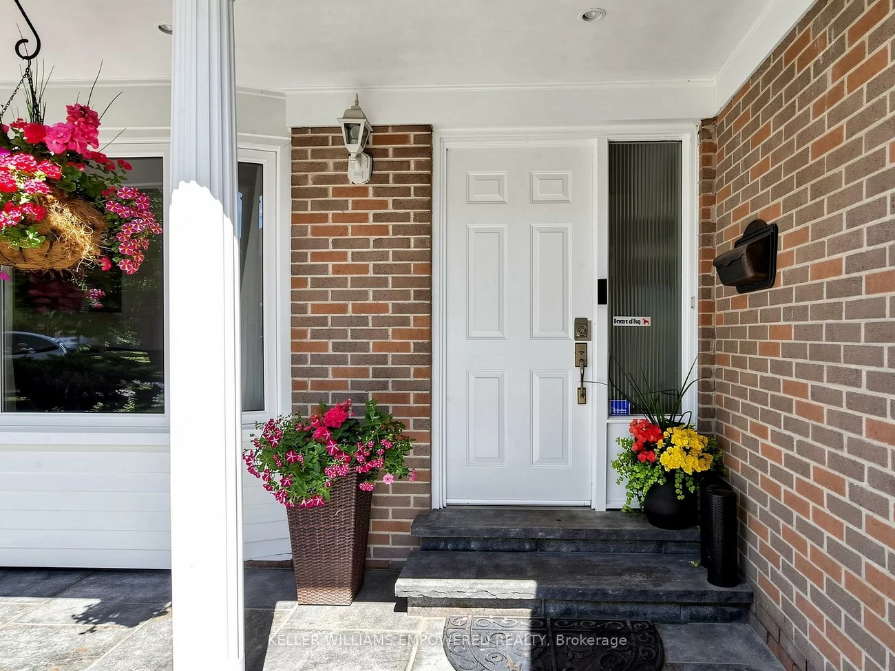 200, Castle Rock, North Richvale, Richmond Hill