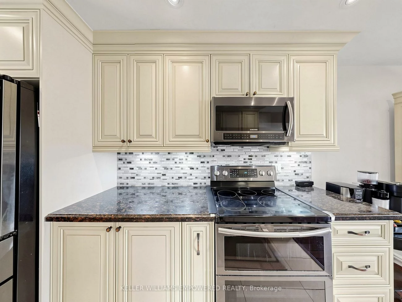 200, Castle Rock, North Richvale, Richmond Hill
