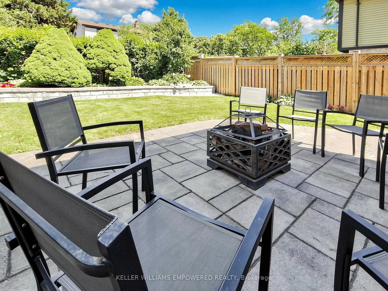 200, Castle Rock, North Richvale, Richmond Hill