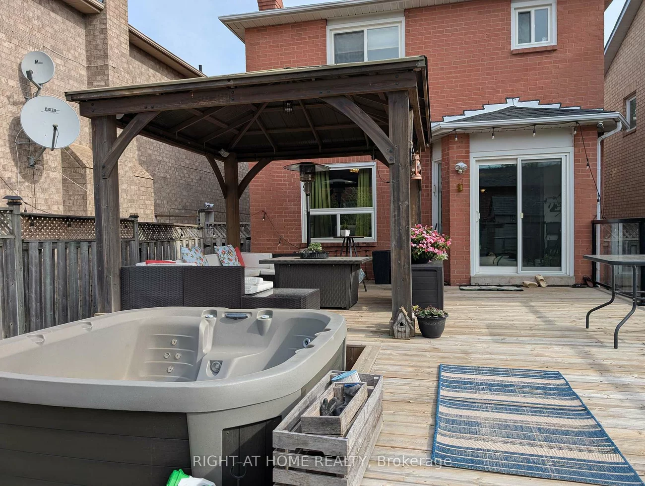 4, Bayel, Devonsleigh, Richmond Hill