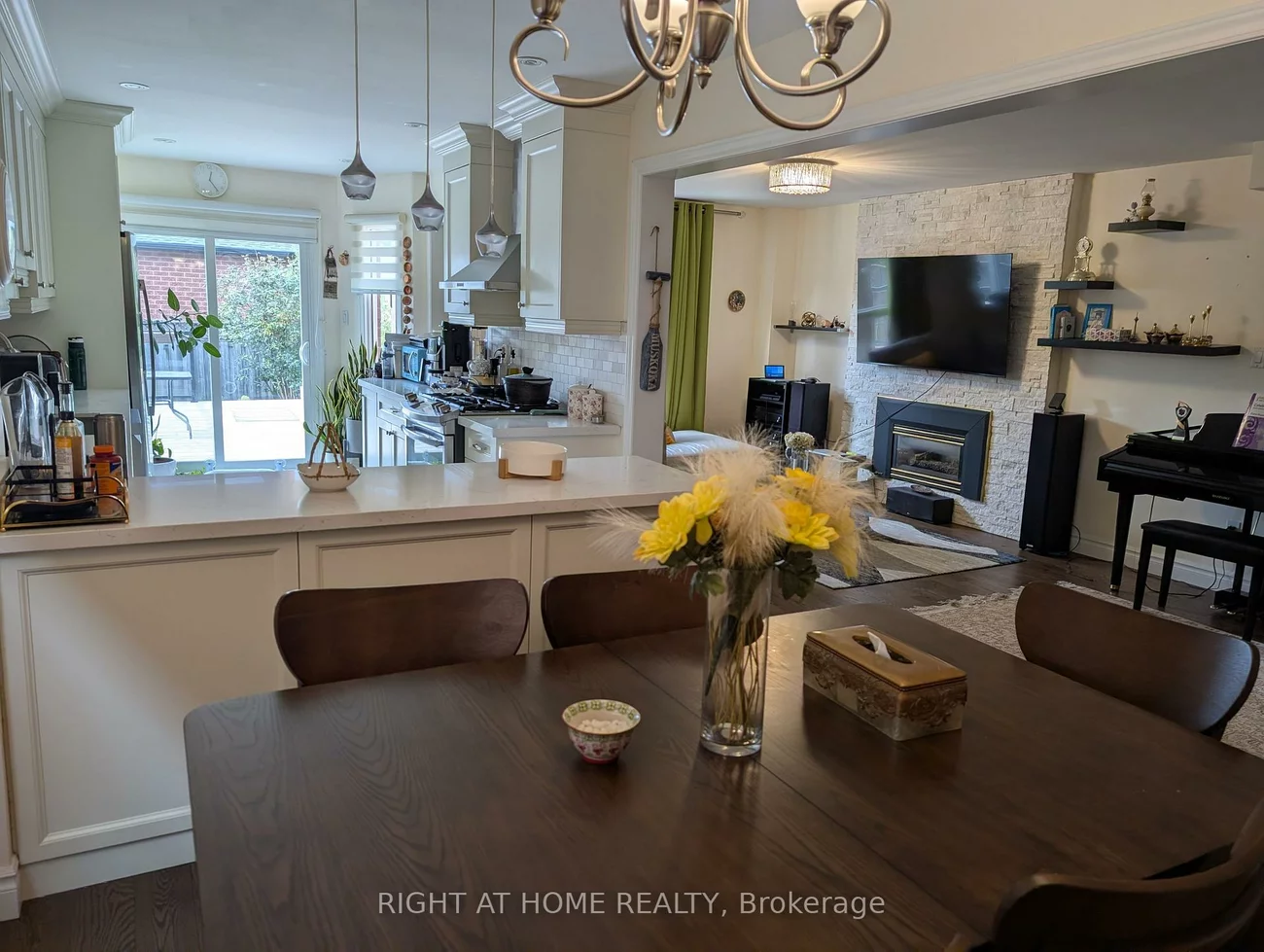 4, Bayel, Devonsleigh, Richmond Hill