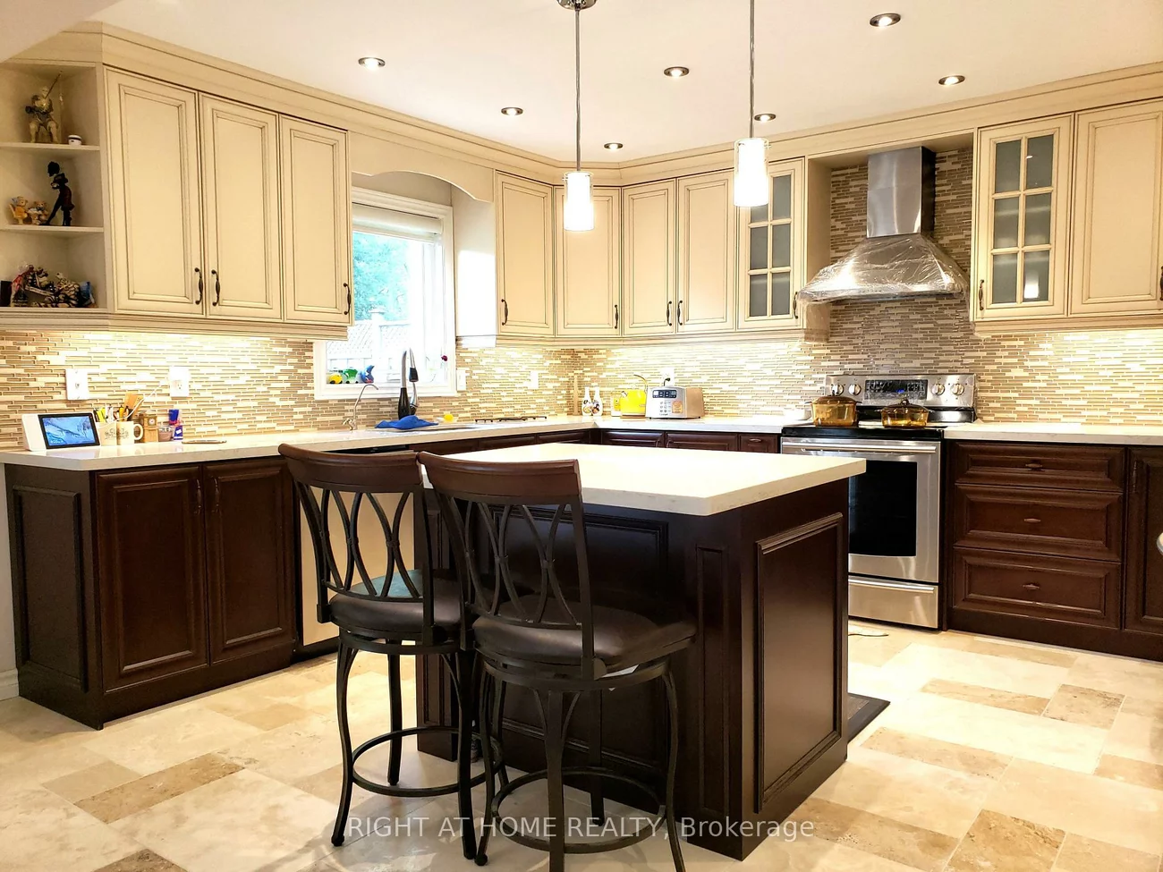6, Cowles, Mill Pond, Richmond Hill