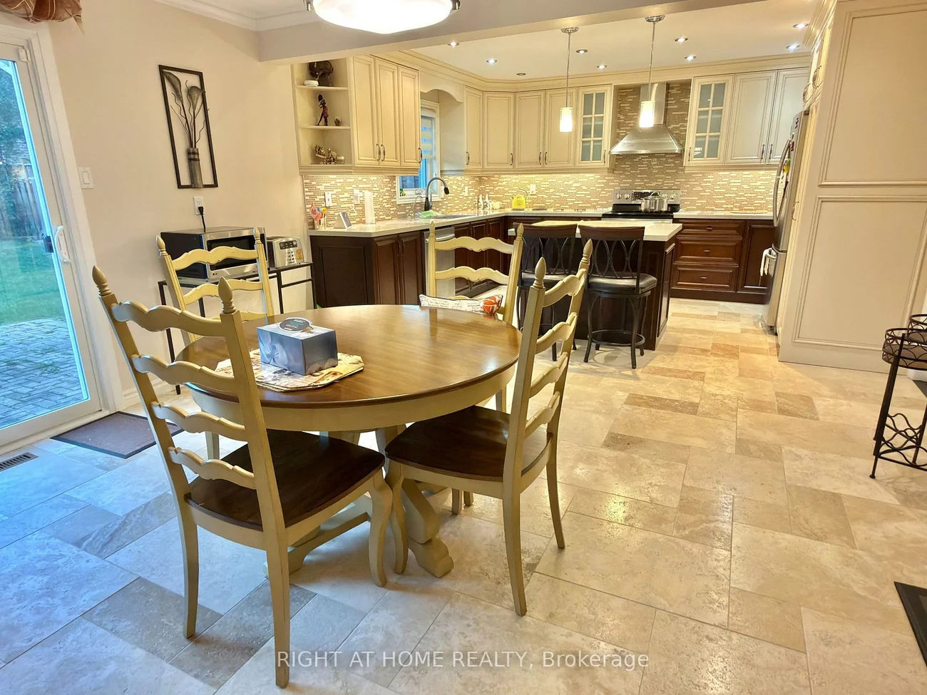 6, Cowles, Mill Pond, Richmond Hill