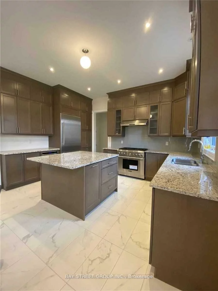 28, Macdonald, Oak Ridges Lake Wilcox, Richmond Hill
