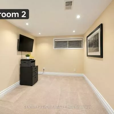 402, Palmer, Harding, Richmond Hill
