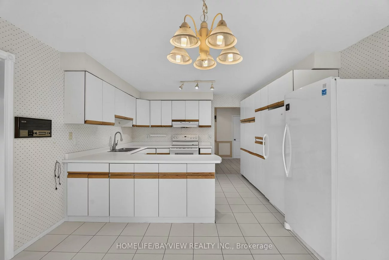 183, Old Surrey, South Richvale, Richmond Hill