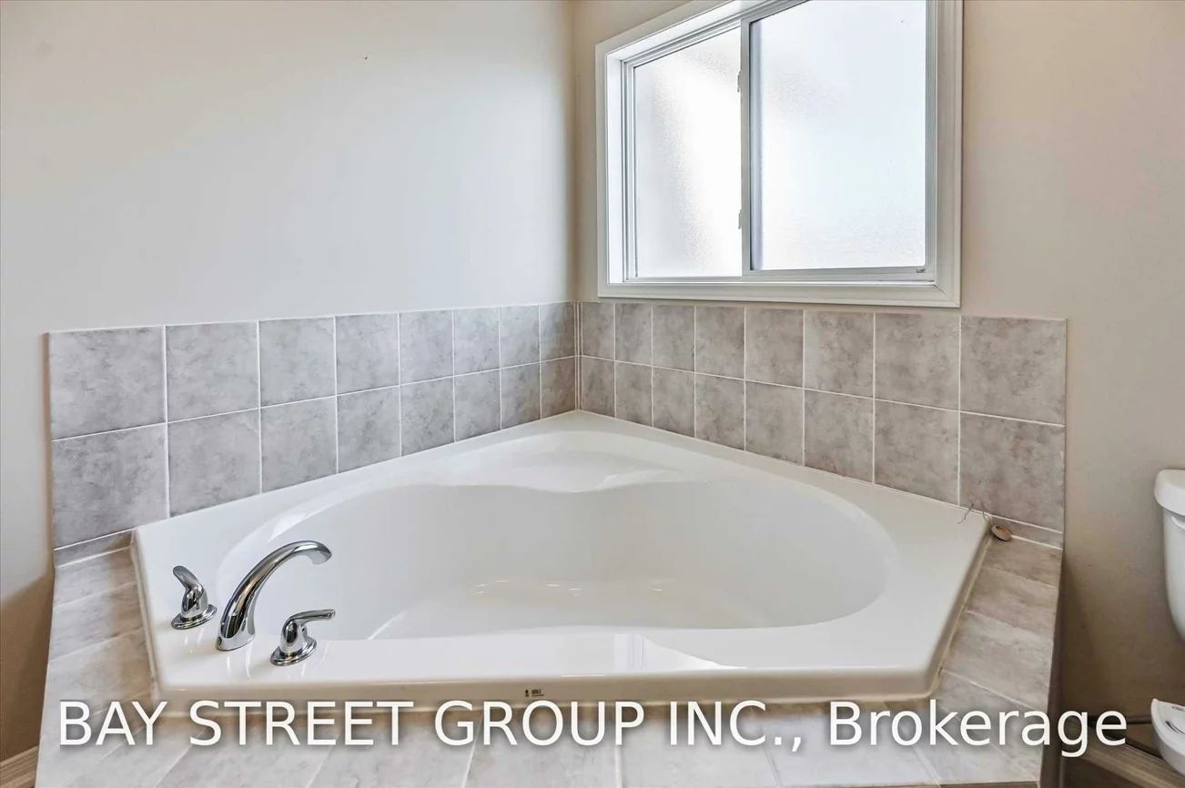 31, Levellands, Langstaff, Richmond Hill