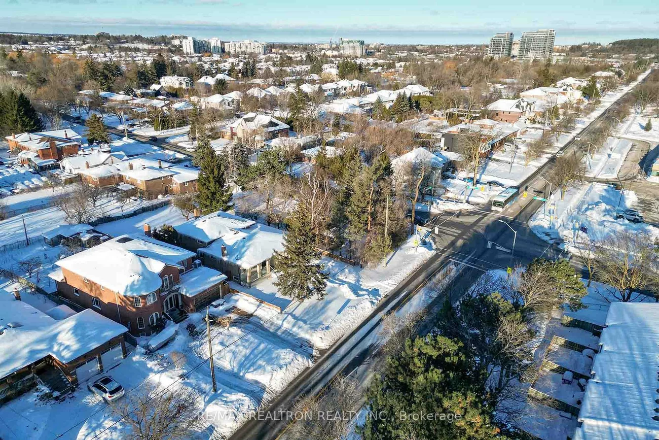 116, Weldrick, North Richvale, Richmond Hill