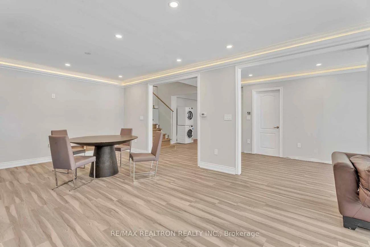 116, Weldrick, North Richvale, Richmond Hill