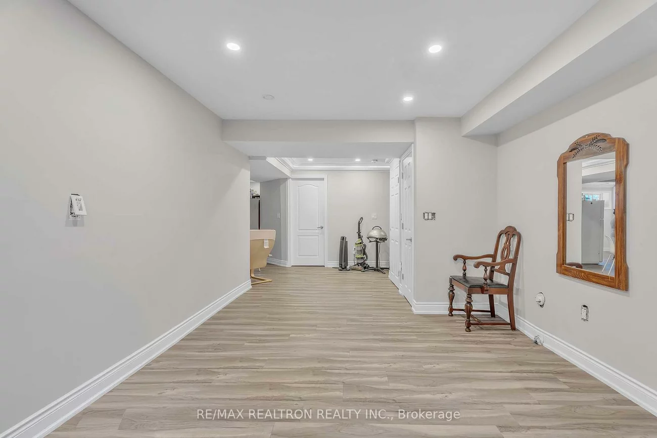116, Weldrick, North Richvale, Richmond Hill