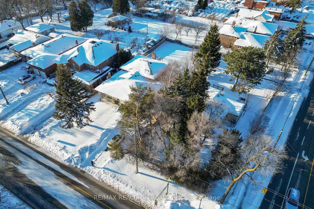 116, Weldrick, North Richvale, Richmond Hill