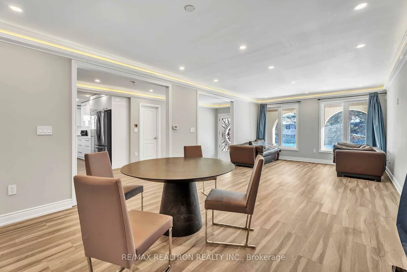 116, Weldrick, North Richvale, Richmond Hill