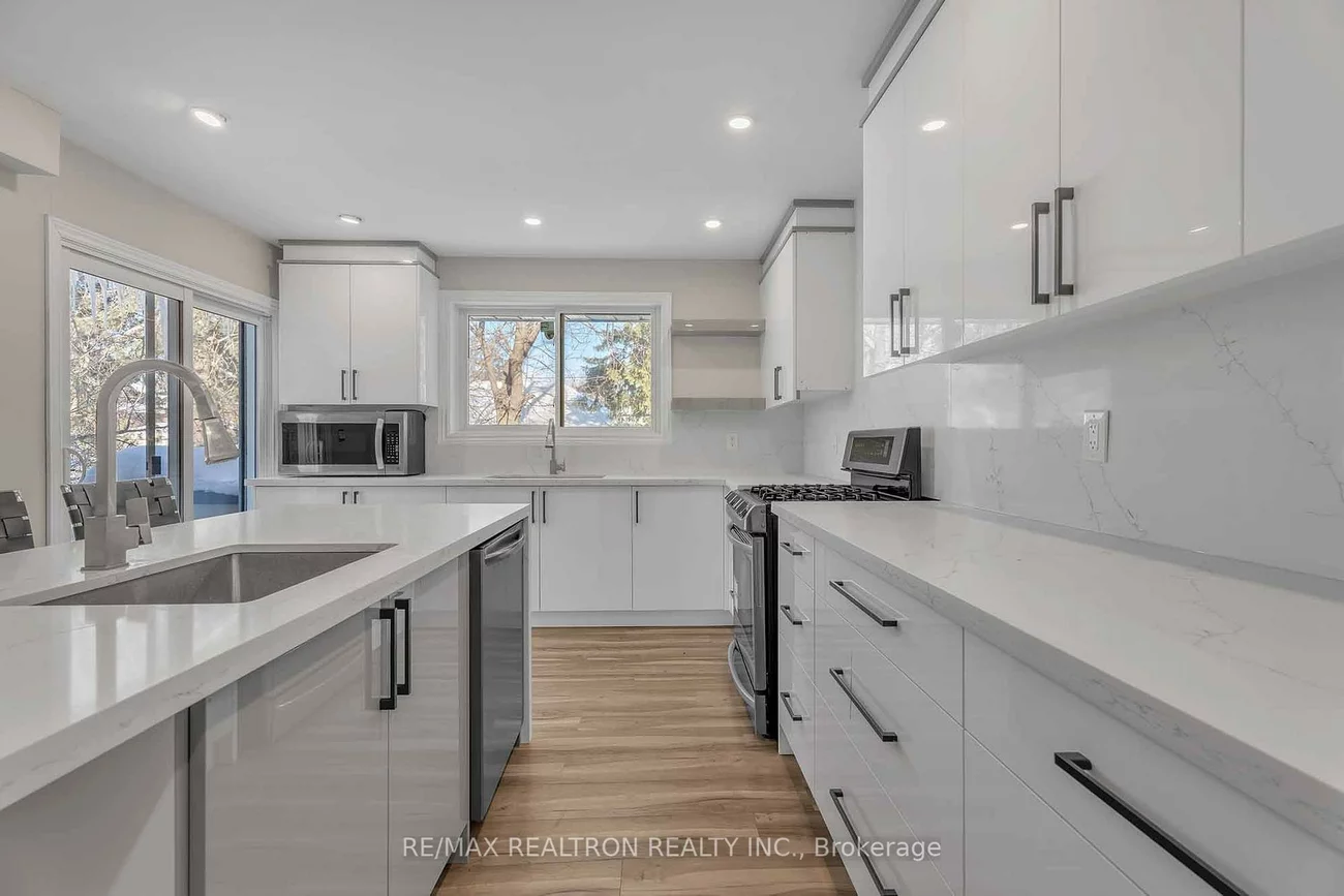 116, Weldrick, North Richvale, Richmond Hill