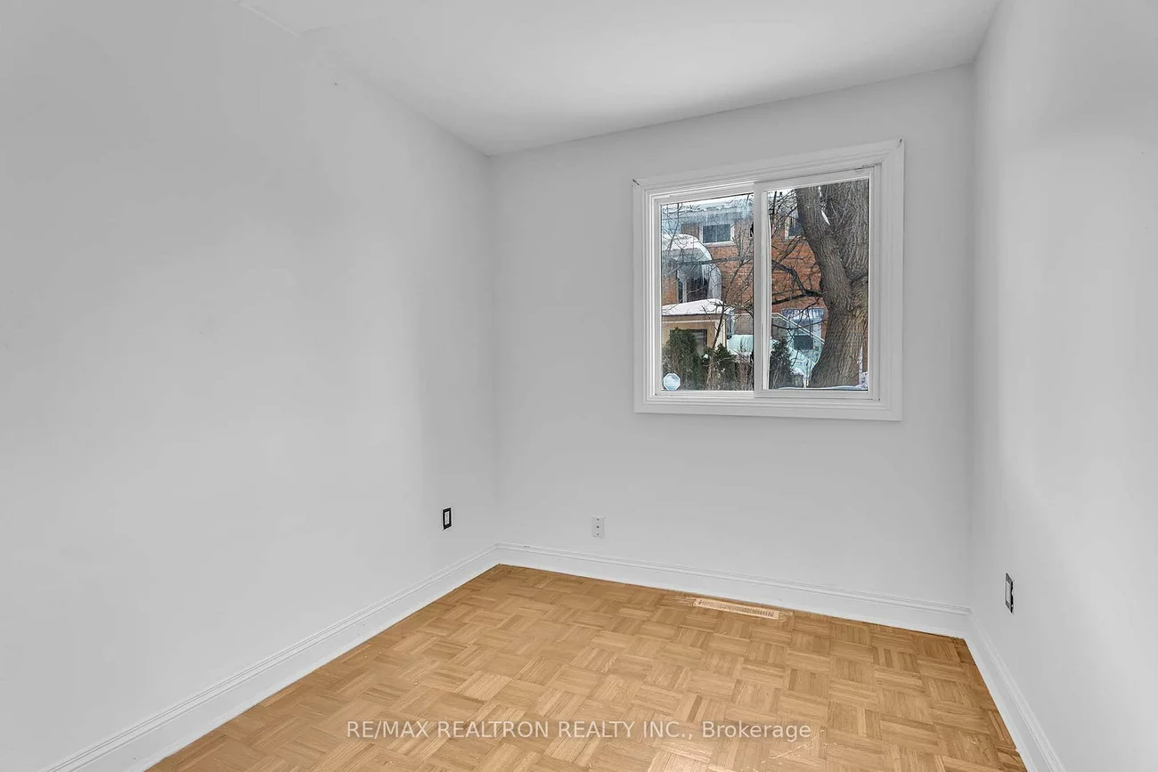 114, Weldrick, North Richvale, Richmond Hill