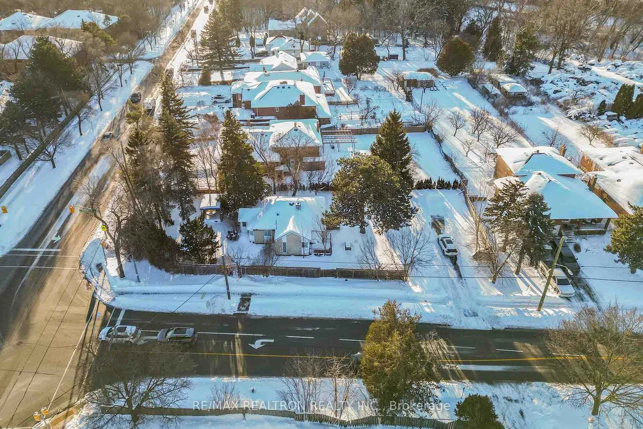 114, Weldrick, North Richvale, Richmond Hill