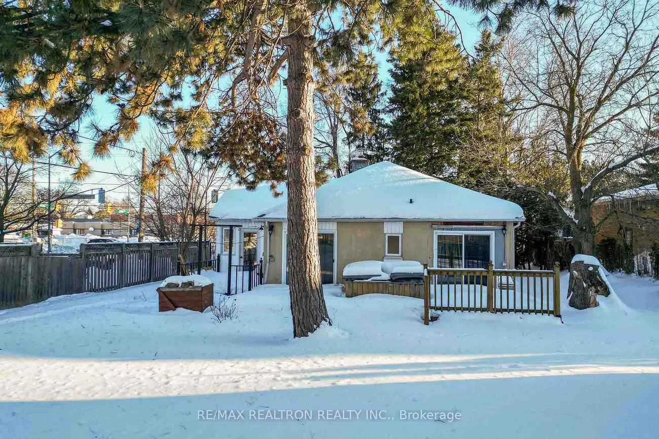 114, Weldrick, North Richvale, Richmond Hill