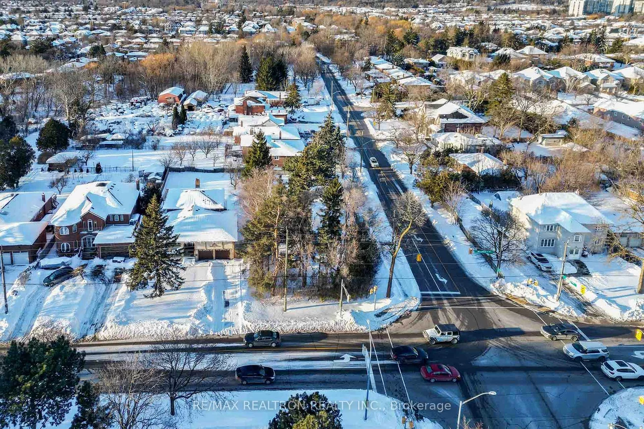 114, Weldrick, North Richvale, Richmond Hill