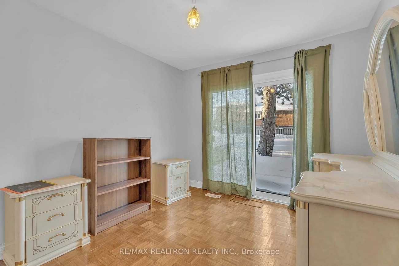 114, Weldrick, North Richvale, Richmond Hill