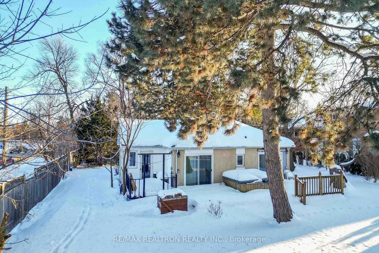 114, Weldrick, North Richvale, Richmond Hill
