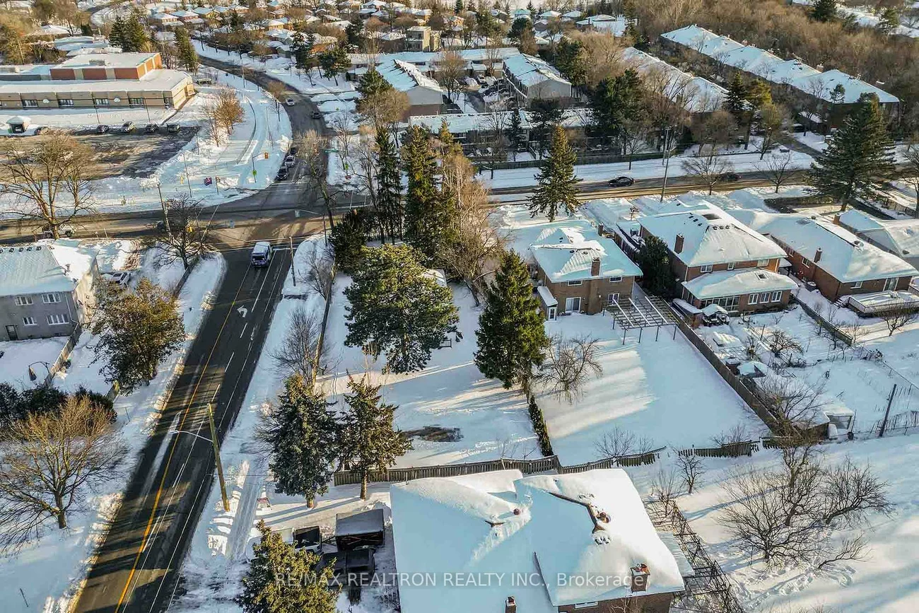 114, Weldrick, North Richvale, Richmond Hill