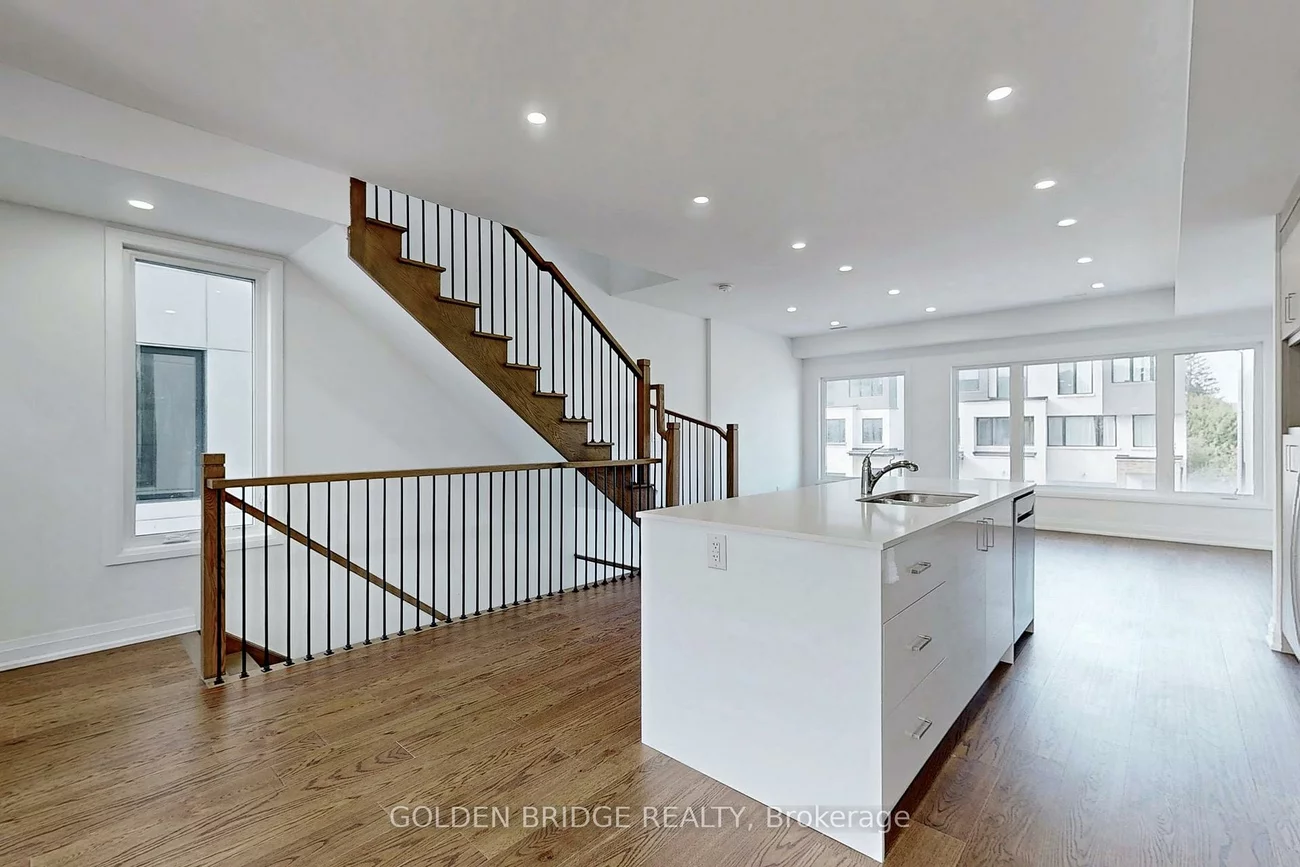 21, Persica, Oak Ridges, Richmond Hill